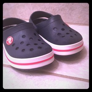 Crocs navy blue size 8c